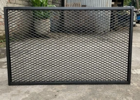 Expanded Metal untuk Pagar Solusi Pemagaran yang Kuat Aman dan Modern